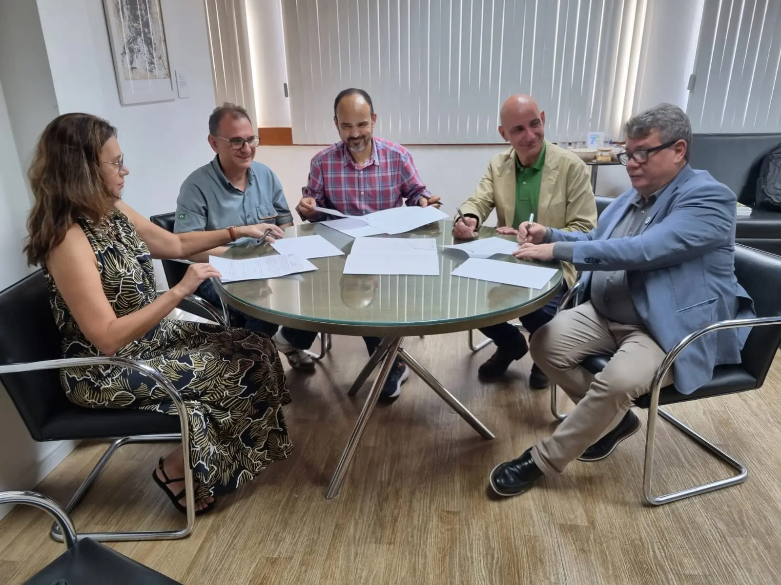 Ufes e ArcelorMittal assinam protocolo de intenções para o desenvolvimento de projetos em várias áreas do conhecimento