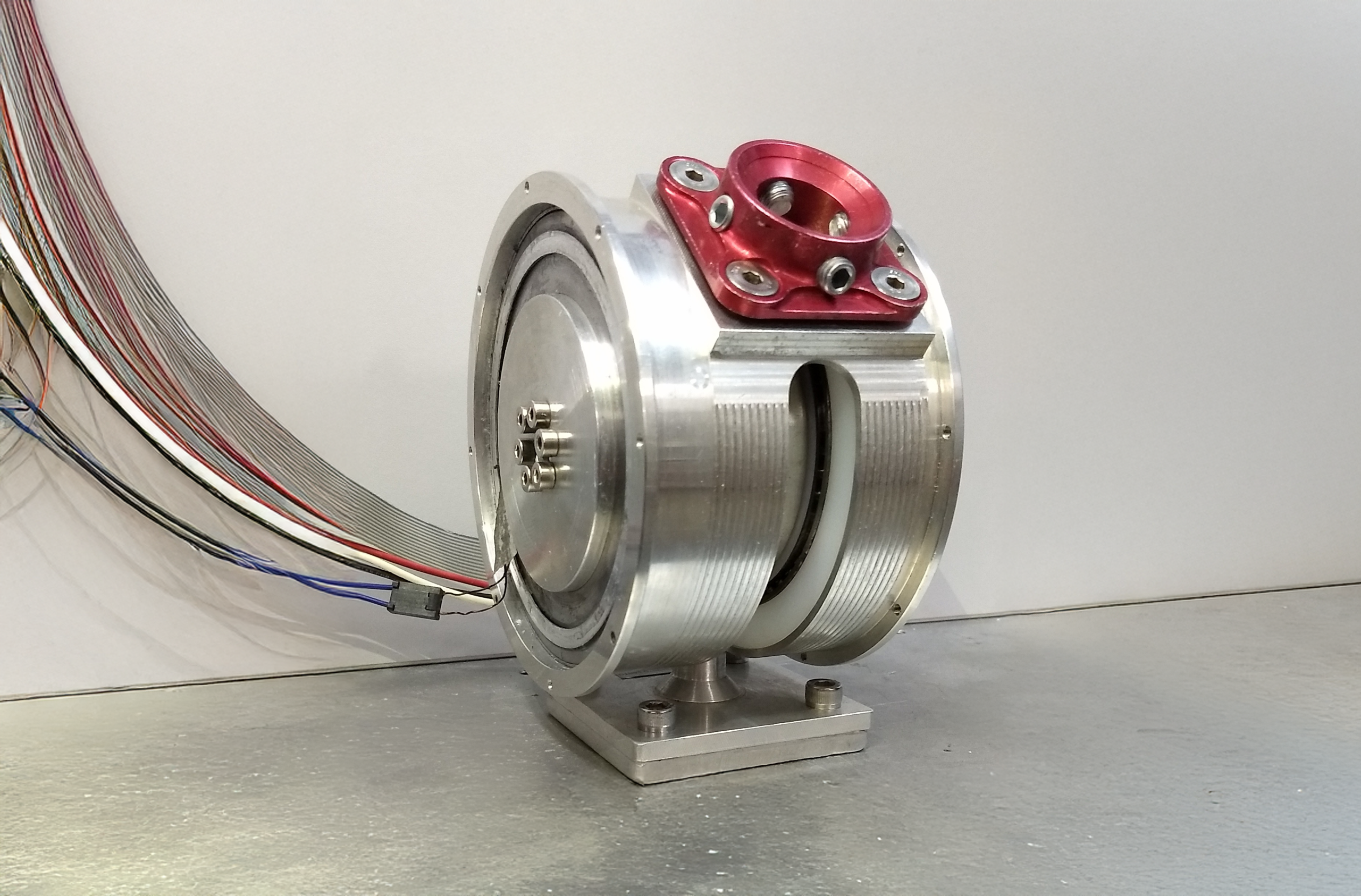 Atuador magneto-reológico para próteses, exoesqueletos e outras aplicações robóticas e uso