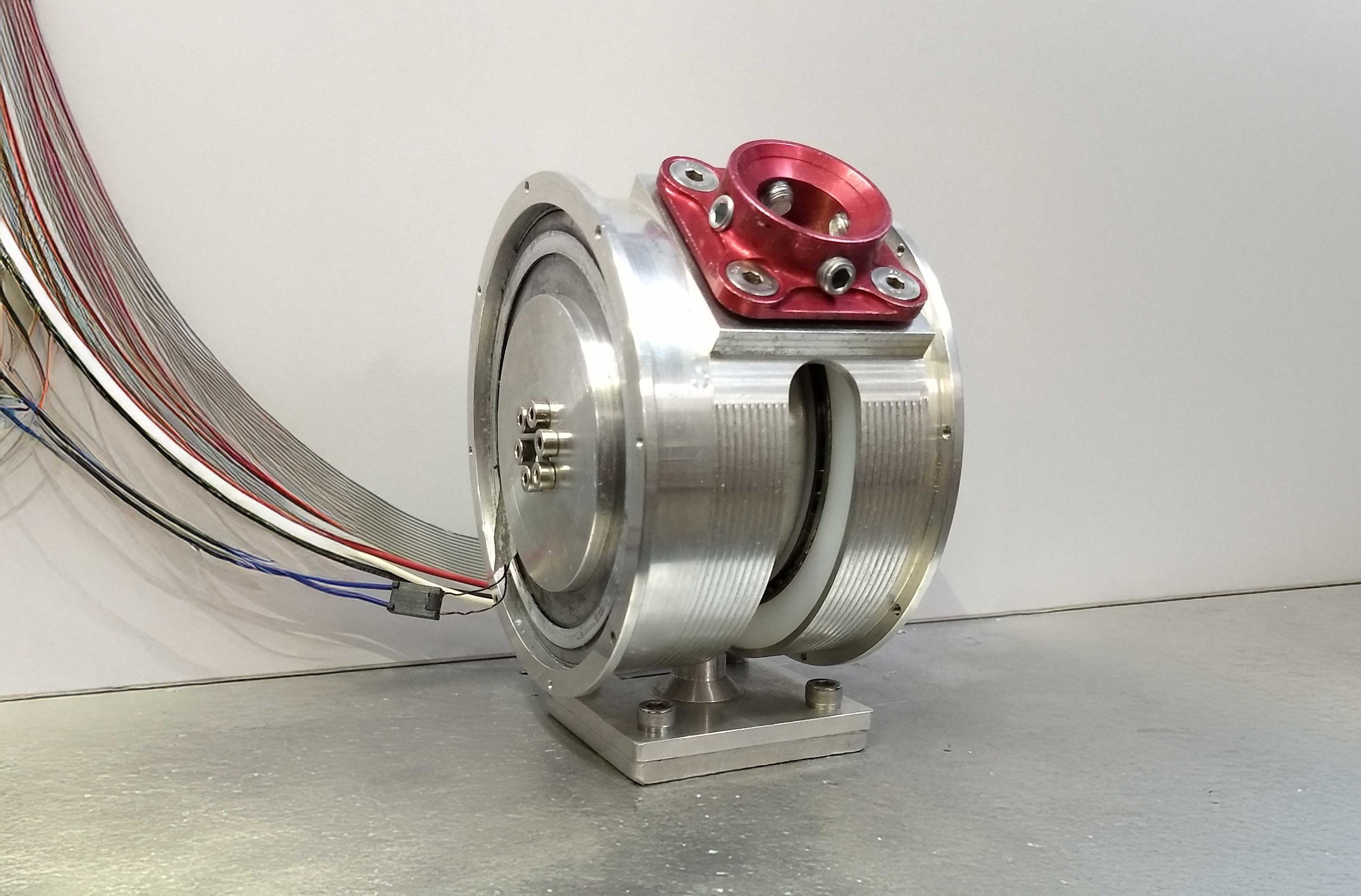 Atuador magneto-reológico para próteses, exoesqueletos e outras aplicações robóticas e uso