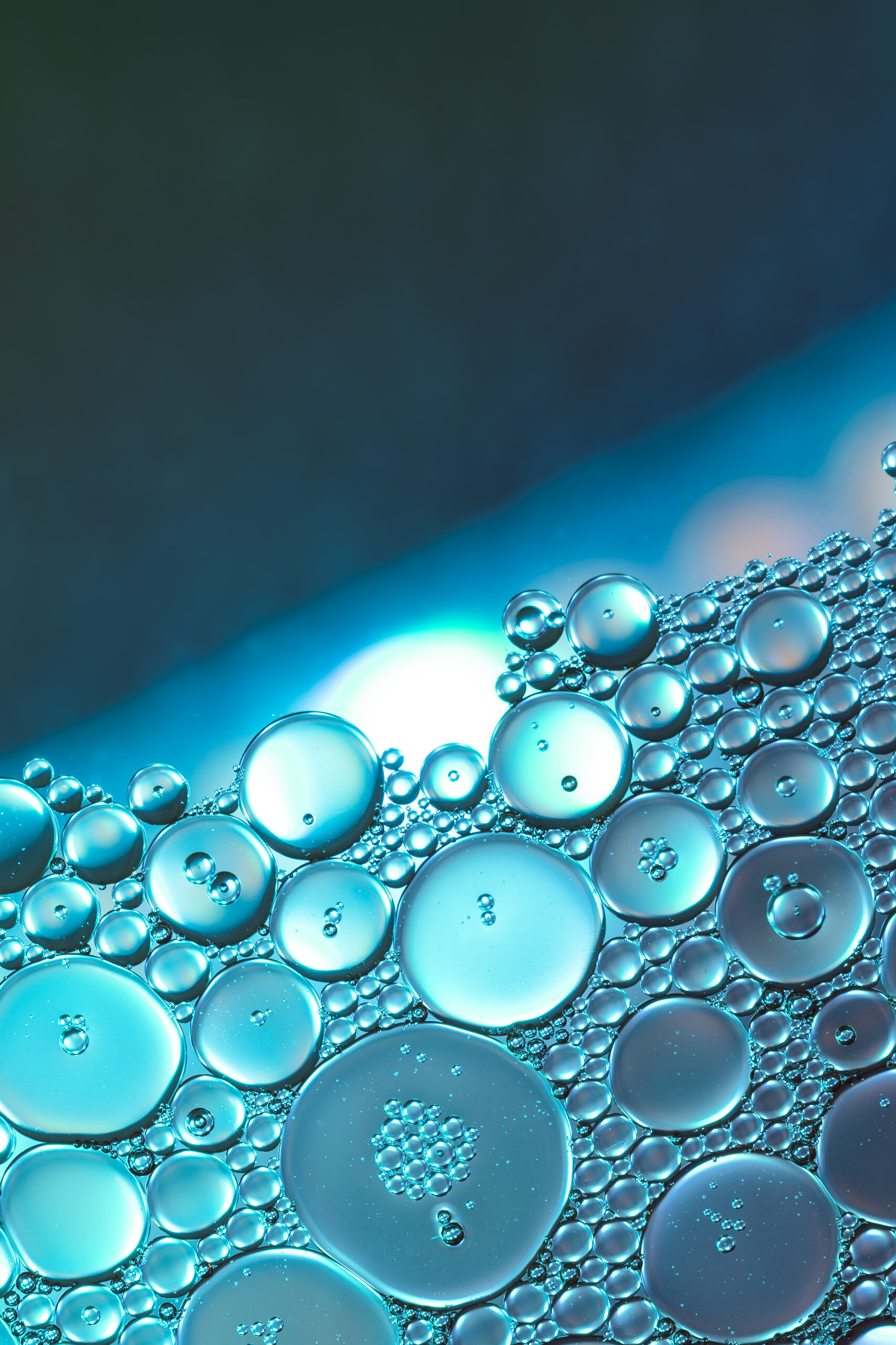 Dispositivo e processo para monitoramento de misturas de hidrocarbonetos