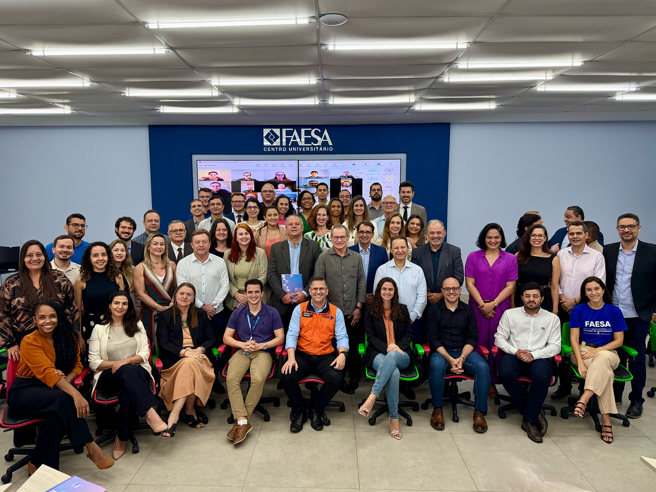 Míriam de Magdala Pinto participa de reunião do Conselho de Líderes do Plano ES 500 Anos